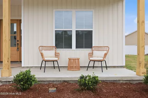 Exterior - 160 Mallison Pl, Washington, NC 27889 photo 4 of 7