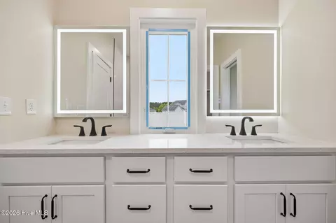 Bath - 160 Mallison Pl, Washington, NC 27889 photo 1 of 4