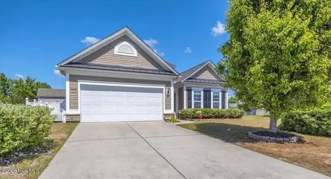 5261 Windlass Rd, Southport, NC 28461