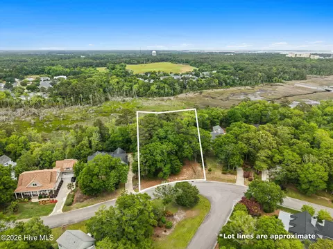 5124 Prices Creek Dr, Southport, NC 28461