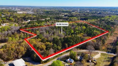 329 E Jenkins St, Fayetteville, NC 28306
