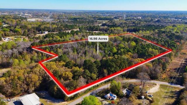 329 E Jenkins St, Fayetteville, NC 28306