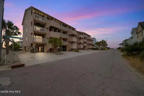1600 Canal Dr UNIT 19, Carolina Beach, NC 28428