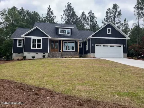 129 Sunset Way, Seven Lakes, NC 27376