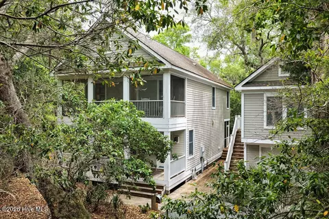 4 Poormans Pepper Trl, Bald Head Island, NC 28461