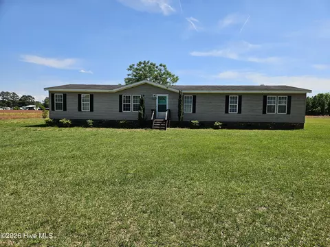 159 Batchelor Farm Ln, Kenansville, NC 28349