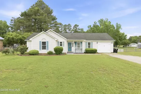 102 Tobacco Rd, New Bern, NC 28562