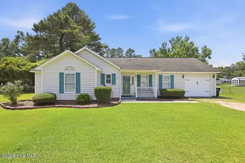 102 Tobacco Rd, New Bern, NC 28562