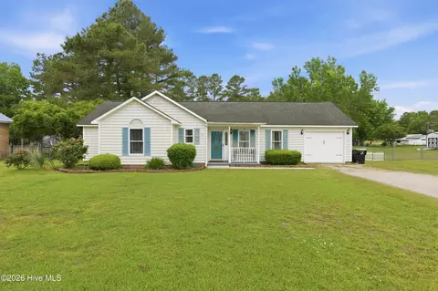 102 Tobacco Rd, New Bern, NC 28562