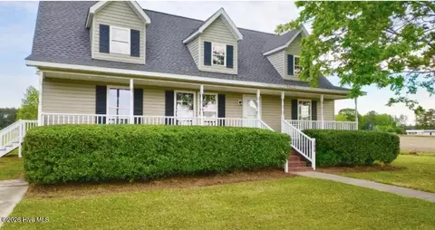 198 M M Ray Rd, Nakina, NC 28455