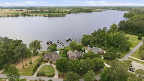 932 Small Dr, Elizabeth City, NC 27909