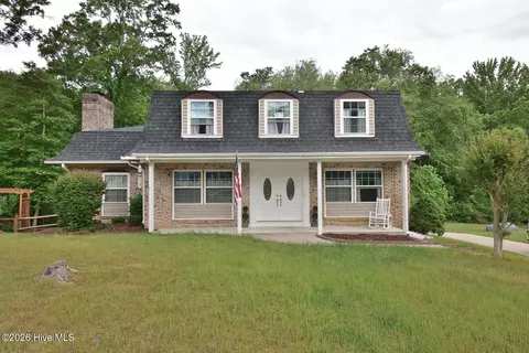 2900 Jason Dr, Rocky Mount, NC 27803