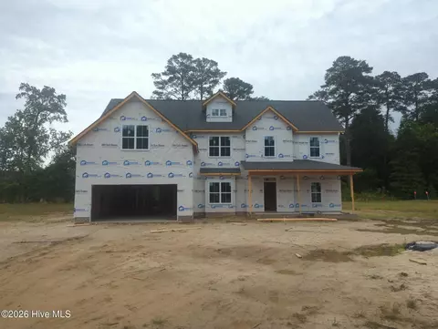 289 Shortleaf Dr, Grimesland, NC 27837
