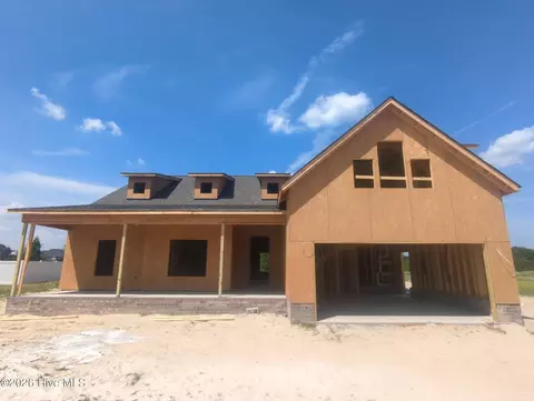 1018 Buckley Dr, Grimesland, NC 27837