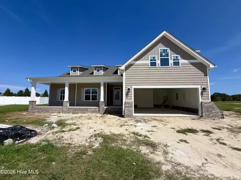 1018 Buckley Dr, Grimesland, NC 27837