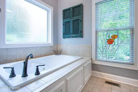Bath - 90 Bridle Path Cir, Pinehurst, NC 28374 photo 1 of 5