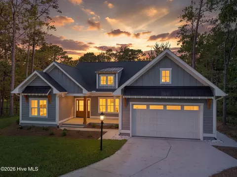 803 Blue Gill Ct SE, Bolivia, NC 28422