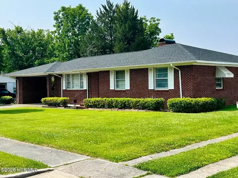 506 S Haughton St, Williamston, NC 27892