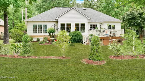 Exterior - 306 Potomac Dr, Chocowinity, NC 27817 photo 5 of 10
