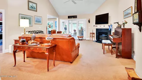 Living - 306 Potomac Dr, Chocowinity, NC 27817 photo 1 of 2