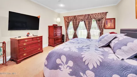 Bedroom - 306 Potomac Dr, Chocowinity, NC 27817 photo 4 of 7