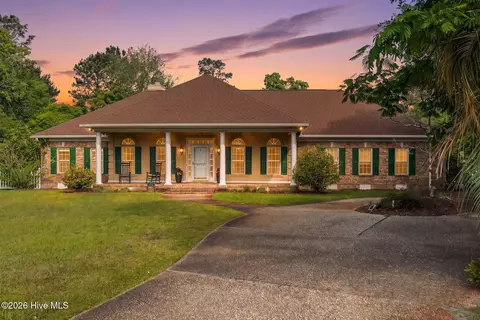 5610 Oak Bluff Ln, Wilmington, NC 28409