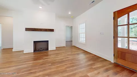 Living - 129 Laurel Oak Ln, Pinebluff, NC 28373 photo 1 of 3