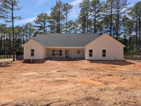 Exterior - 129 Laurel Oak Ln, Pinebluff, NC 28373 photo 2 of 3