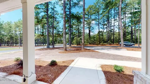 Exterior - 129 Laurel Oak Ln, Pinebluff, NC 28373 photo 3 of 8