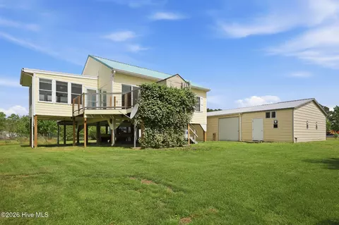 39456 Us Highway 264, Belhaven, NC 27810