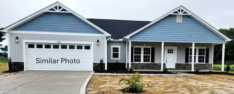 713 Windchime Ct, Kinston, NC 28504