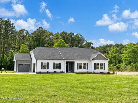 40 Little Sampson Dr, Princeton, NC 27569