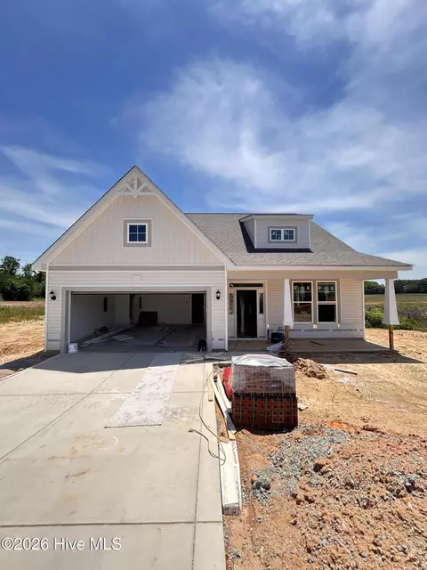 417 Maverick Ln, Dunn, NC 28334