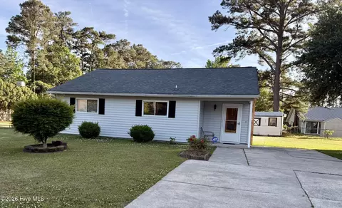 512 S Pine Cone Ln, Jacksonville, NC 28546