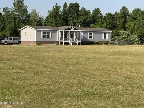 441 Mrs Tates Rd, Whiteville, NC 28472