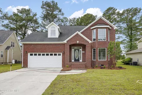 606 Player Ct, Jacksonville, NC 28540