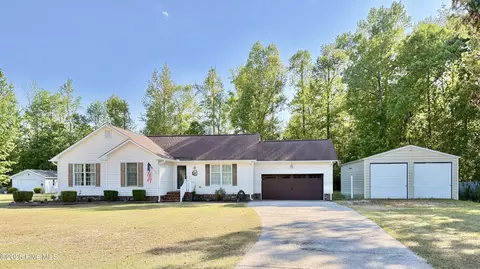 203 Hillingdale Dr, Washington, NC 27889
