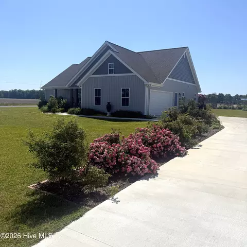 101 Meadow Lark Dr, Edenton, NC 27932