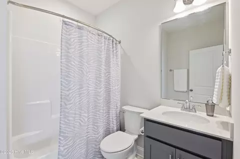 Bath - 99 W Abaco Way, Hampstead, NC 28443 photo 4 of 6