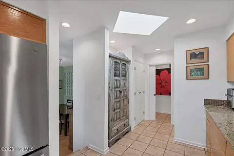 Entry Way - 18 Lochdon Ct, Pinehurst, NC 28374 photo 5 of 7