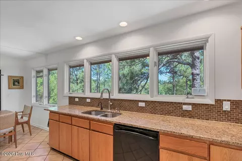 Kitchen - 18 Lochdon Ct, Pinehurst, NC 28374 photo 2 of 7