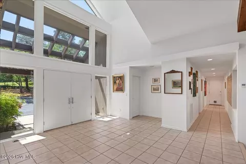 Entry Way - 18 Lochdon Ct, Pinehurst, NC 28374 photo 2 of 7