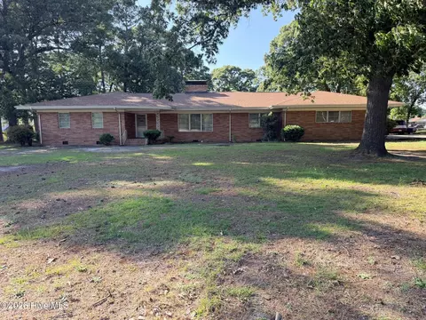 1613 N Berkeley Blvd, Goldsboro, NC 27534
