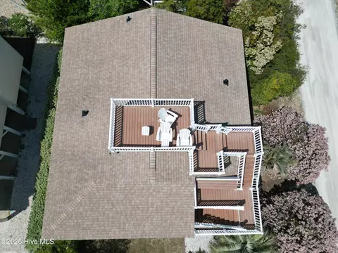 Exterior - 105 E Main St, Sunset Beach, NC 28468 photo 5 of 18