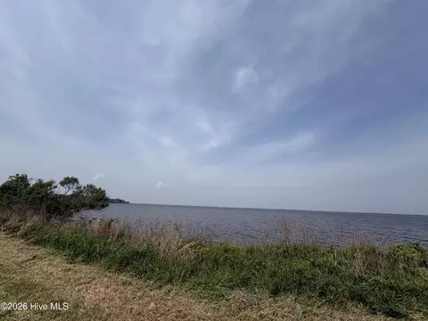102 Haley Pt, Elizabeth City, NC 27909