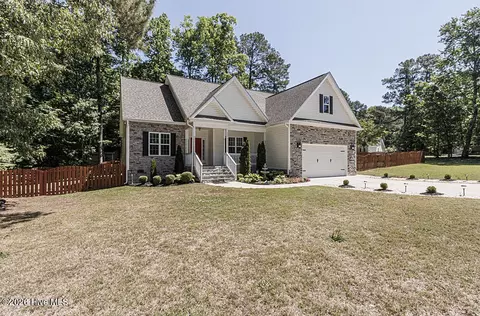 330 Carolina Oaks Ave, Smithfield, NC 27577