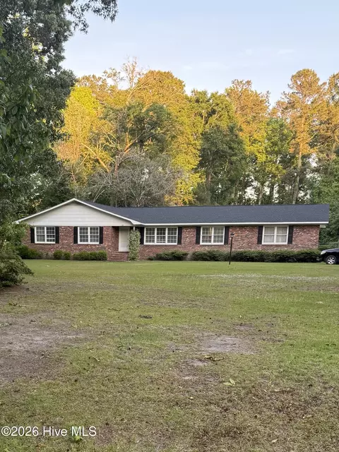 156 Narrow Gap Rd, Riegelwood, NC 28456