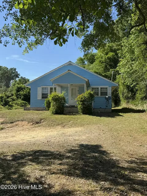 611 Leak St, Rockingham, NC 28379