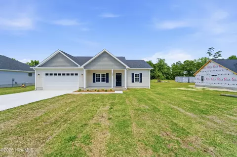 1988 Catherine Lake Rd, Richlands, NC 28574