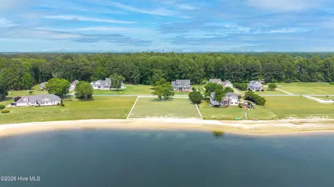345 Schooner Landing Dr, Edenton, NC 27932